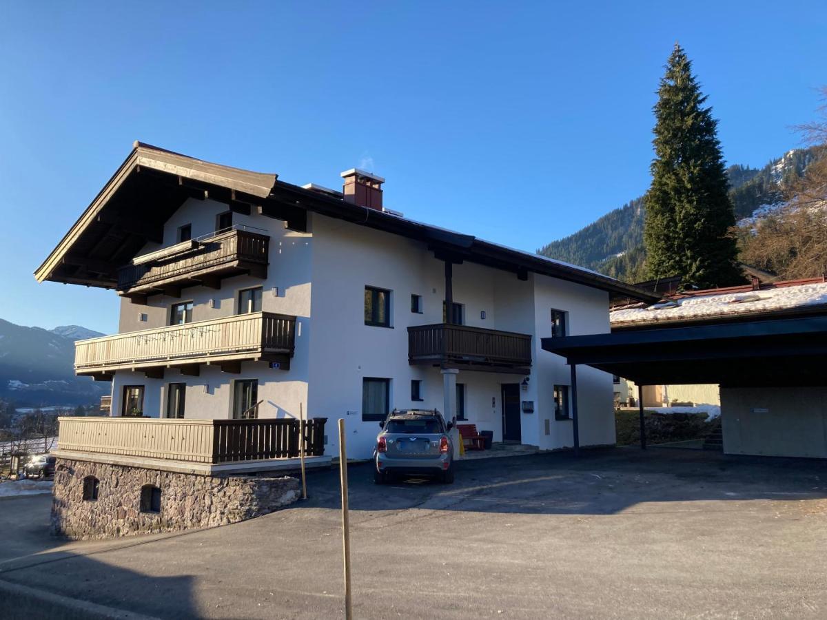 Frühstückspension&Appartements Eugenie Kitzbühel Exterior foto